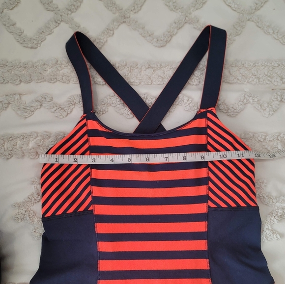 LULULEMON Work It Out Tank size 4 - Picture 17 of 17